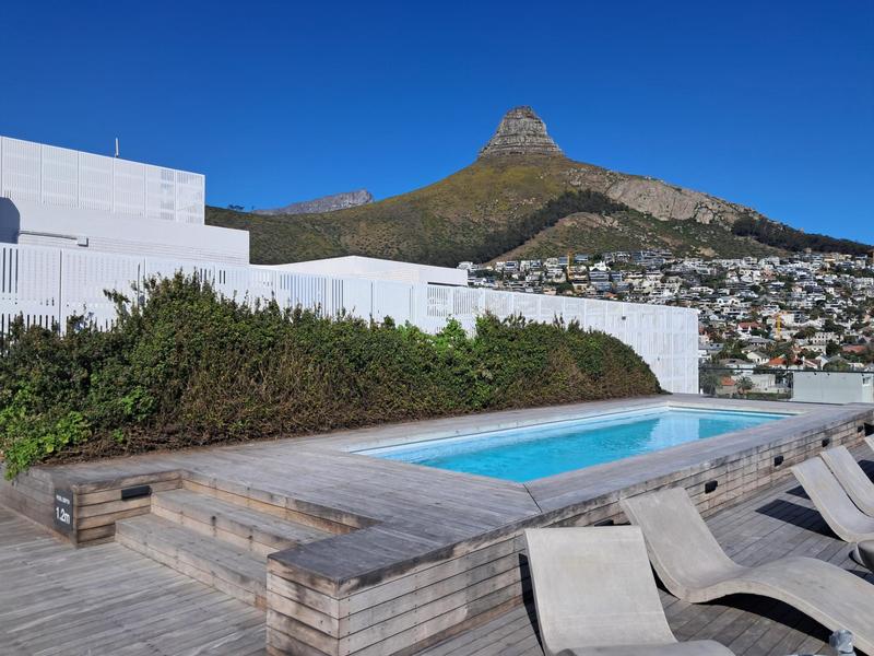1 Bedroom Property for Sale in Sea Point Western Cape